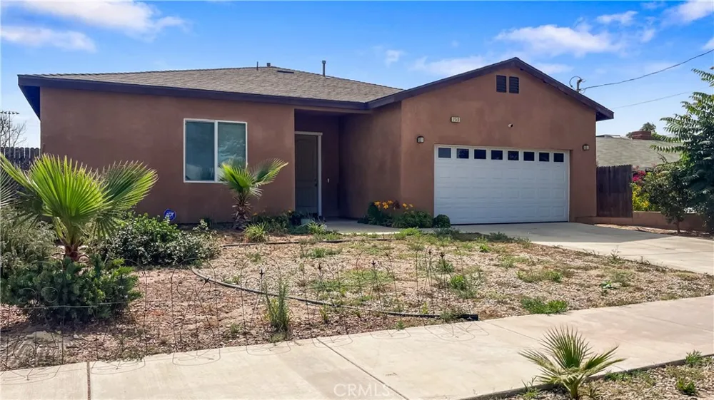 756 S 8th Colton, CA 92324