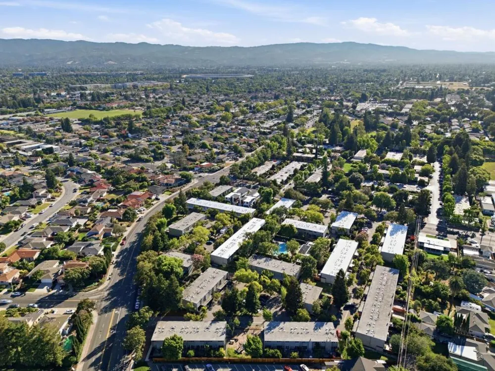 3263 Benton Street Santa Clara, CA 95051