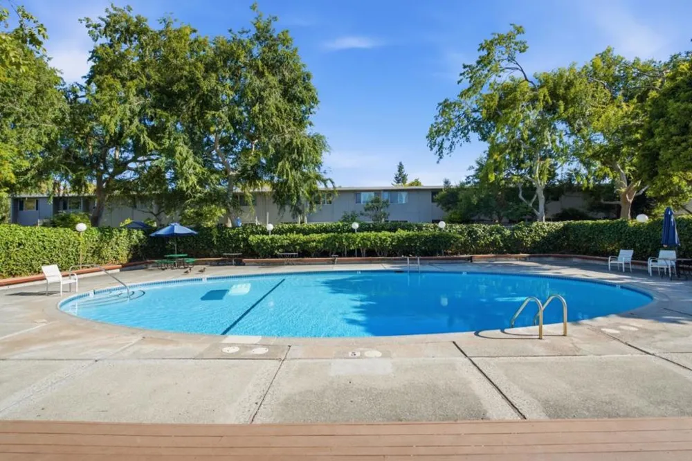 3263 Benton Street Santa Clara, CA 95051