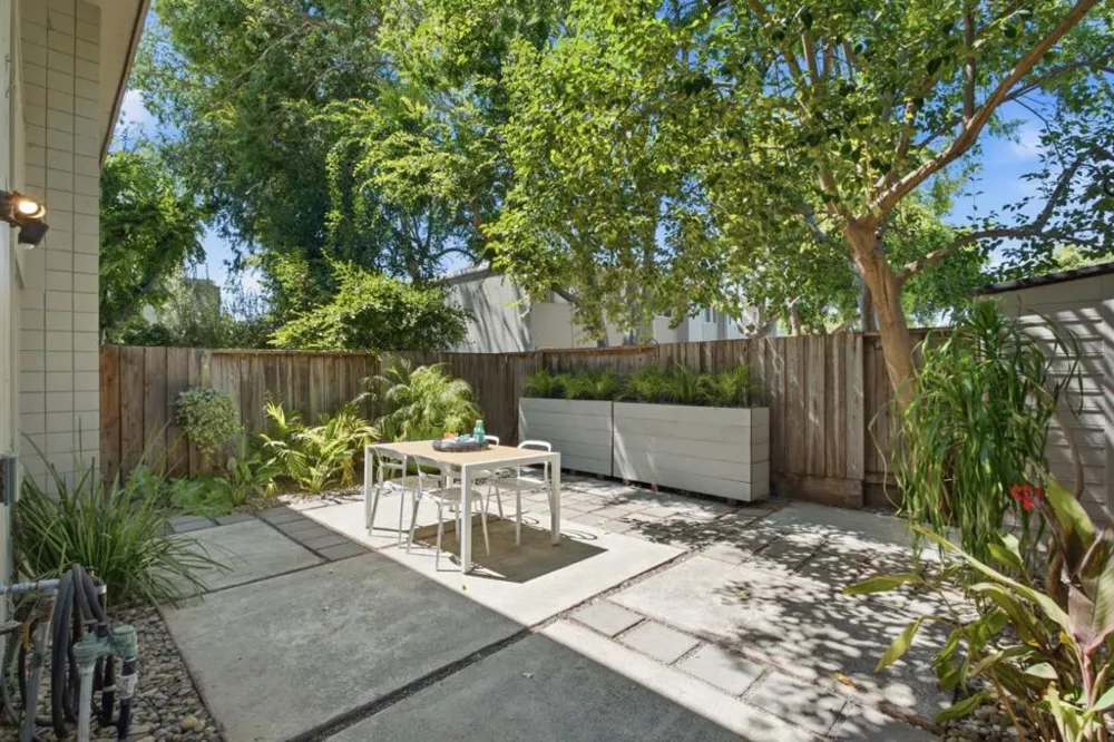 3263 Benton Street Santa Clara, CA 95051