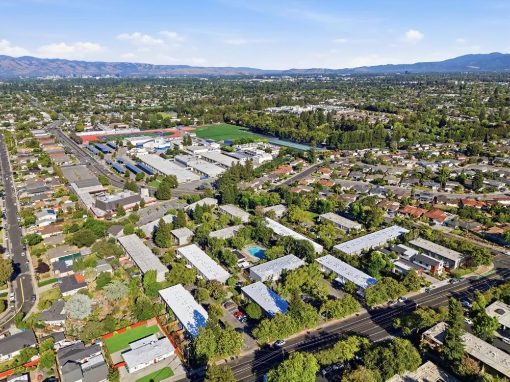 3263 Benton Street Santa Clara, CA 95051