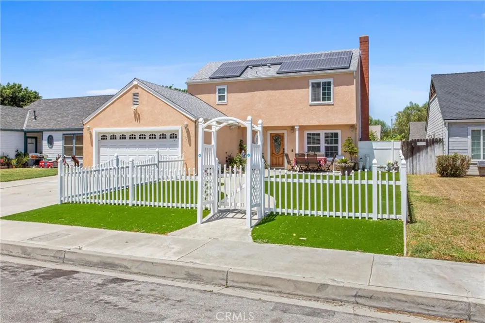 1001 Oak Glen Colton, CA 92324