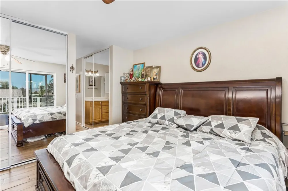 1001 Oak Glen Colton, CA 92324