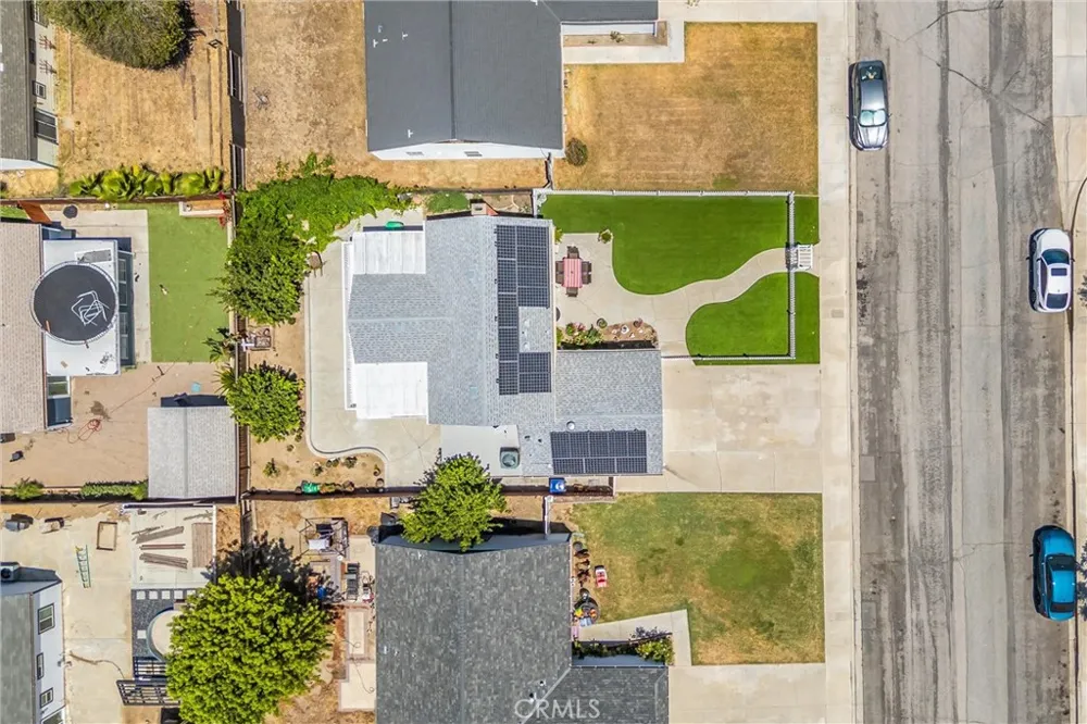 1001 Oak Glen Colton, CA 92324