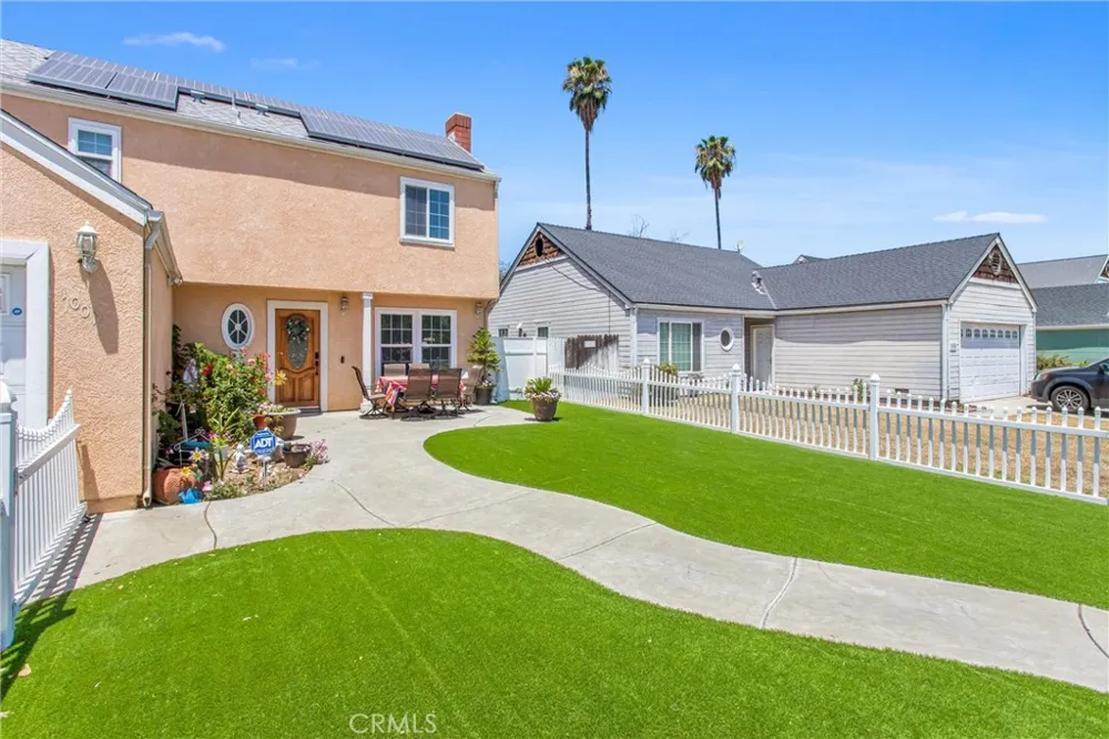 1001 Oak Glen Colton, CA 92324