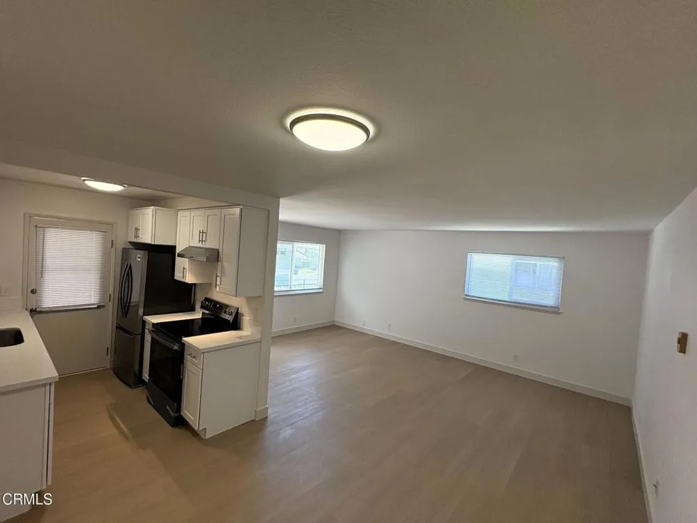 2637 Spinnaker Avenue Port Hueneme, CA 93041