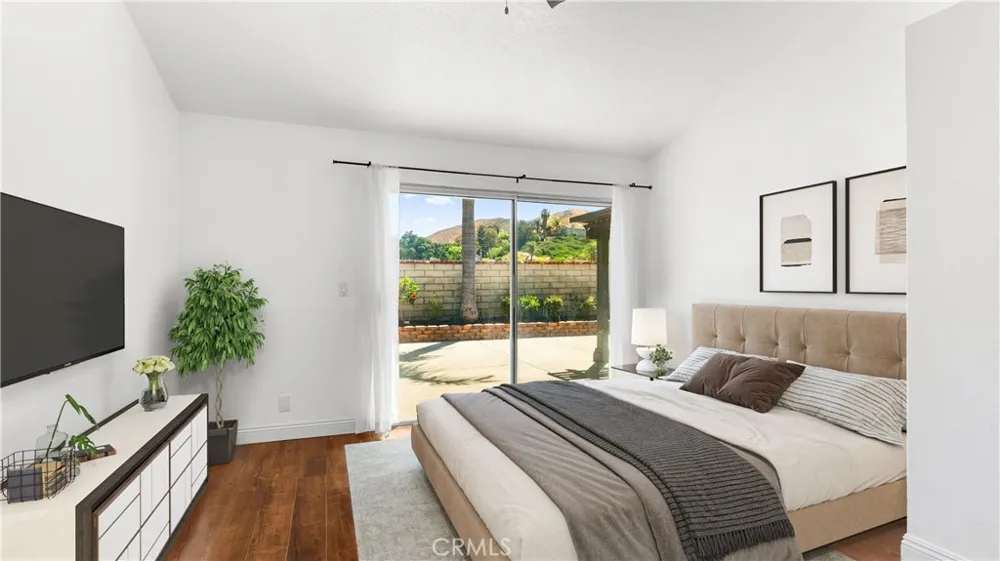 28924 Raintree Lane Saugus, CA 91390