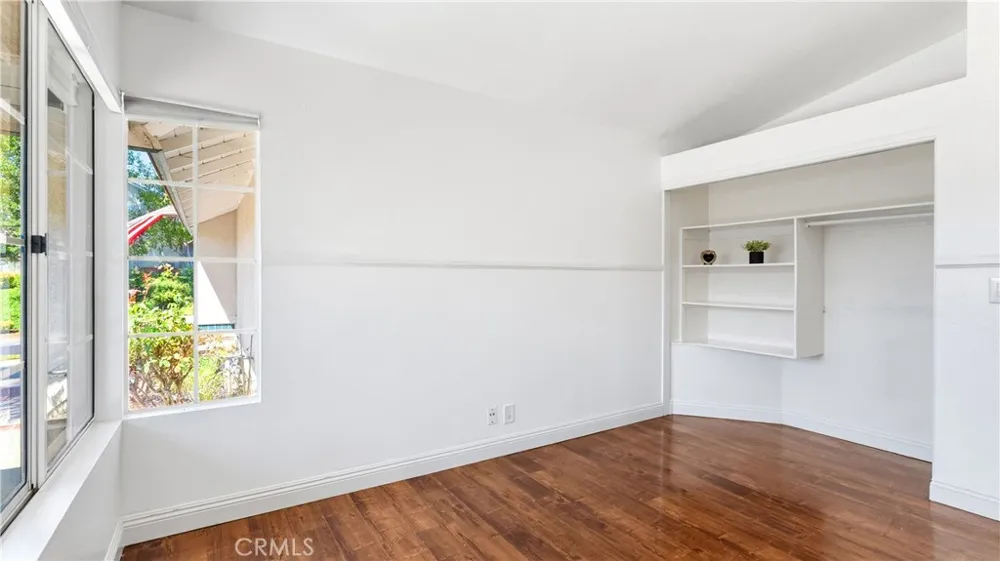 28924 Raintree Lane Saugus, CA 91390