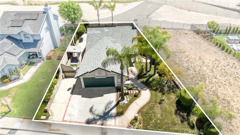 28924 Raintree Lane Saugus, CA 91390