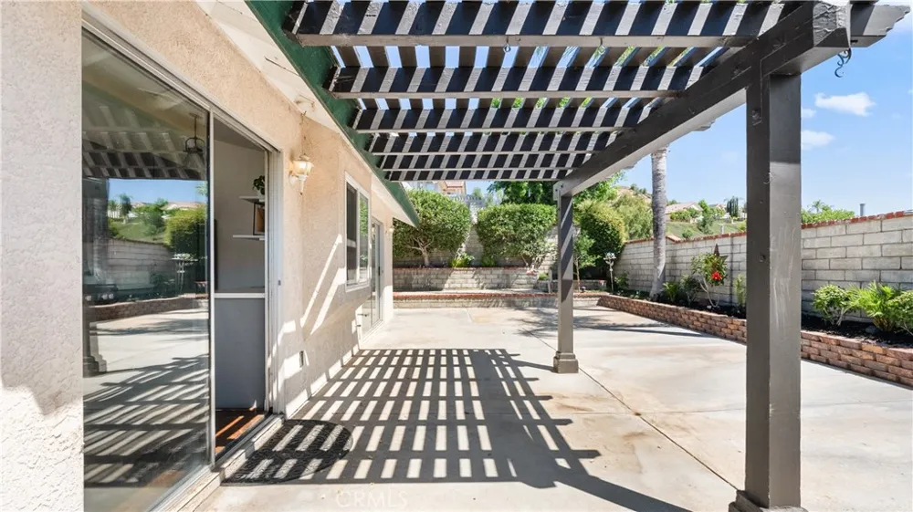 28924 Raintree Lane Saugus, CA 91390