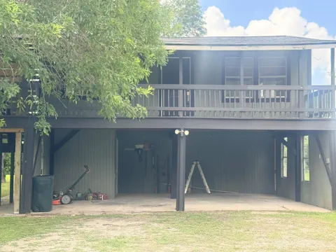 788 Riverside Drive