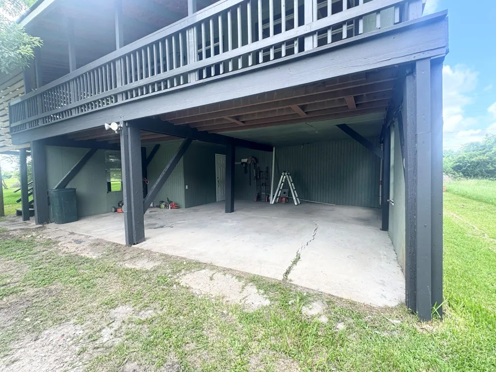 788 Riverside Drive Palacios, TX 77465