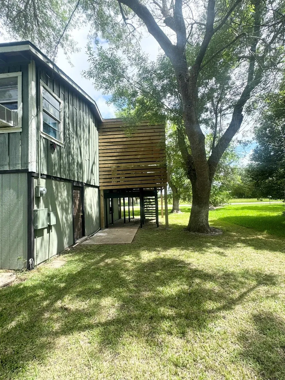 788 Riverside Drive Palacios, TX 77465