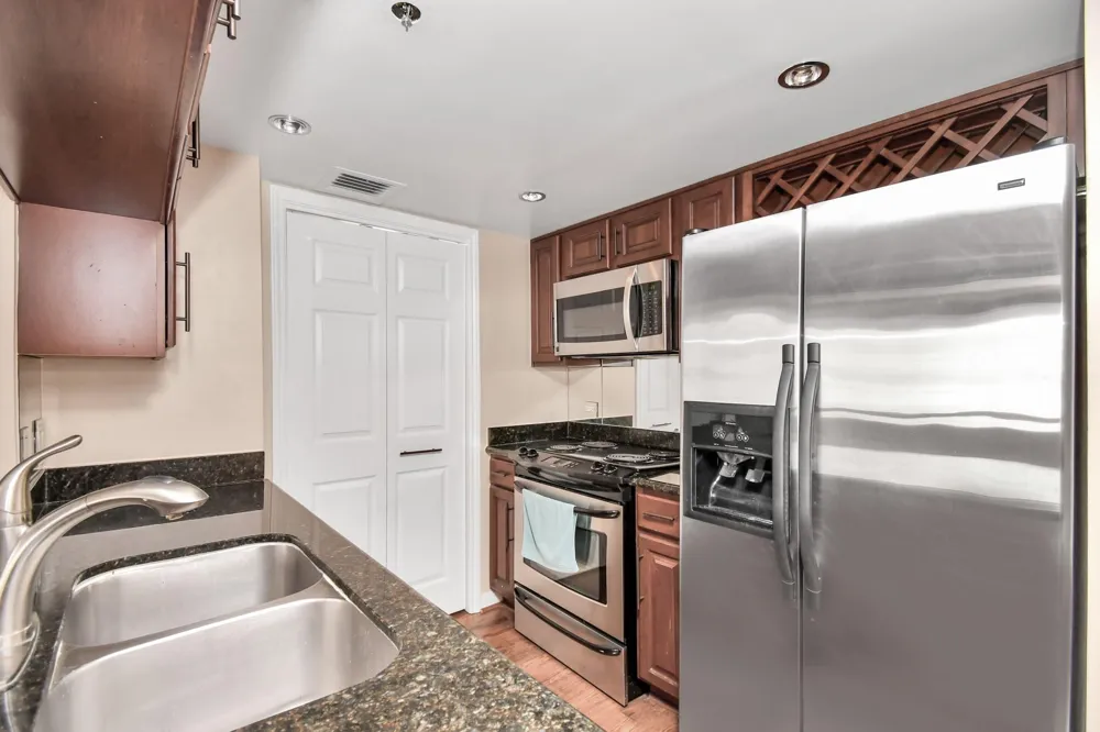 3525 Sage Road #1314 Houston, TX 77056