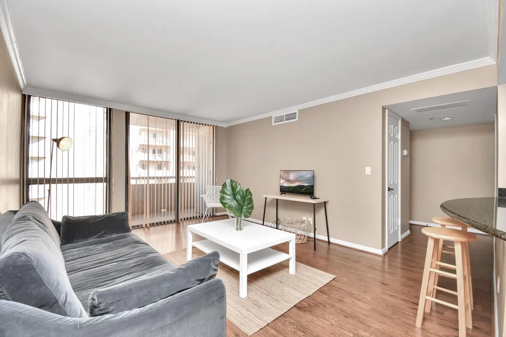 3525 Sage Road #1314 Houston, TX 77056