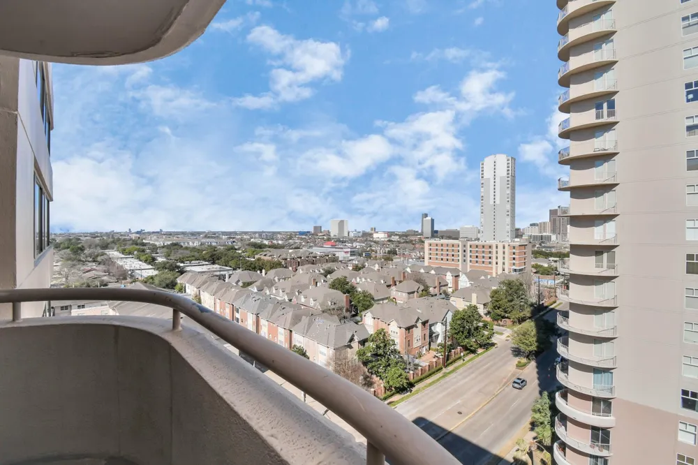 3525 Sage Road #1314 Houston, TX 77056