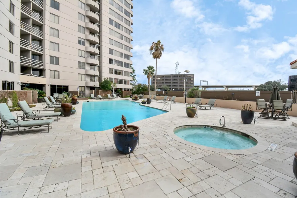 3525 Sage Road #1314 Houston, TX 77056