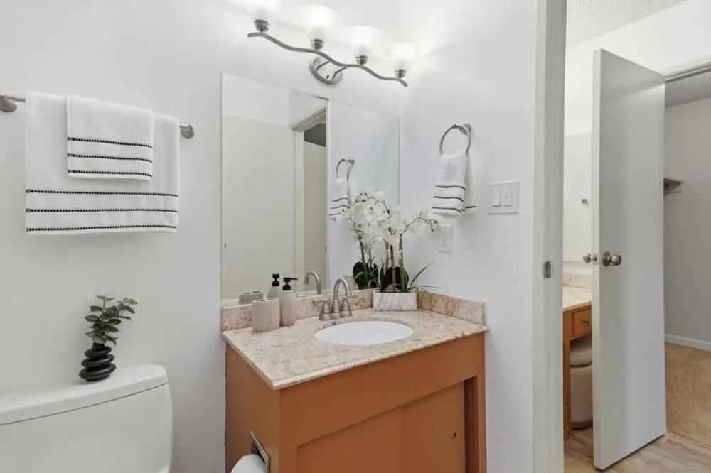 815 Humboldt Street #302 San Mateo, CA 94401