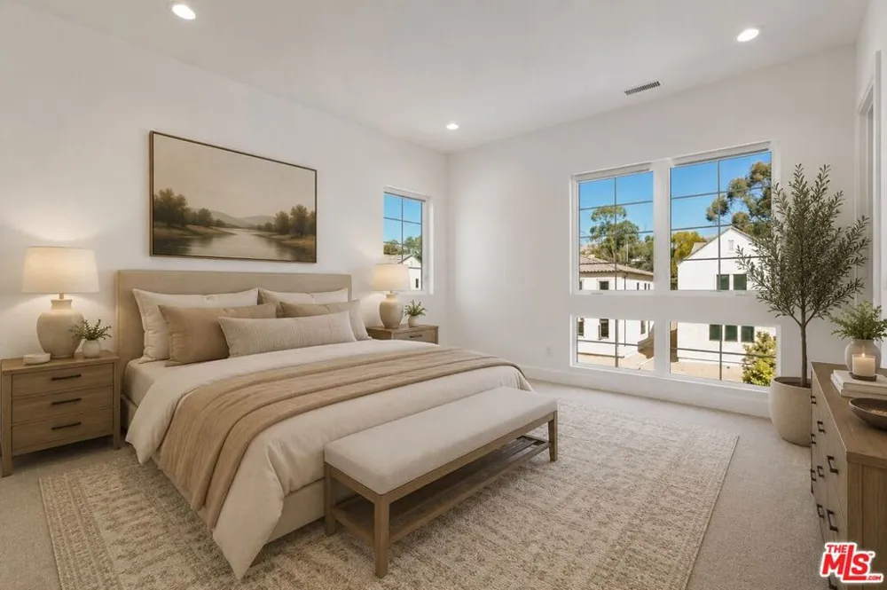 20534 Edgewood Court Chatsworth, CA 91311
