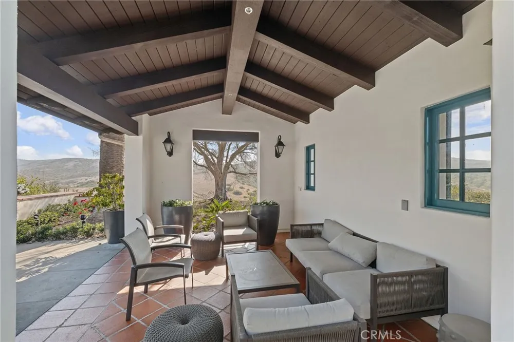 30 Surfspray Bluff Newport Coast, CA 92657
