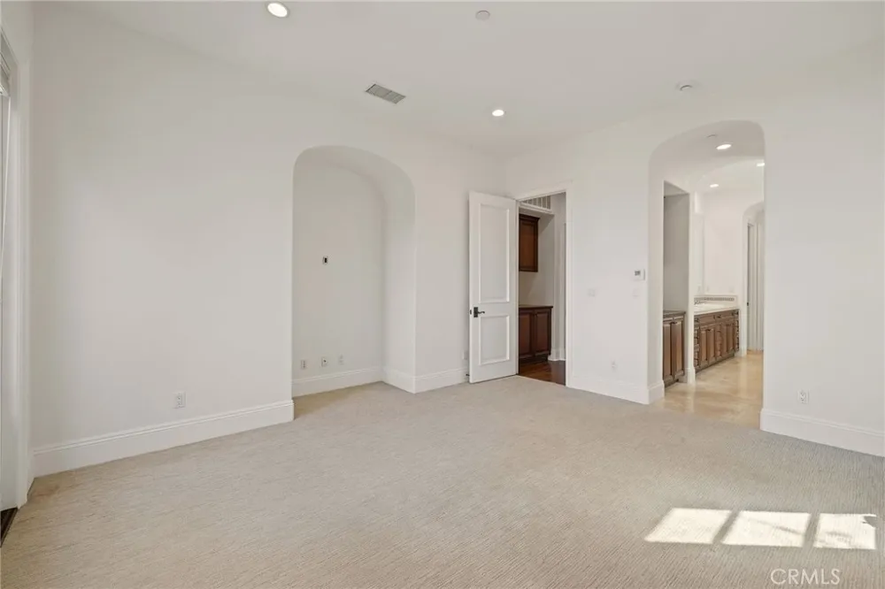 30 Surfspray Bluff Newport Coast, CA 92657