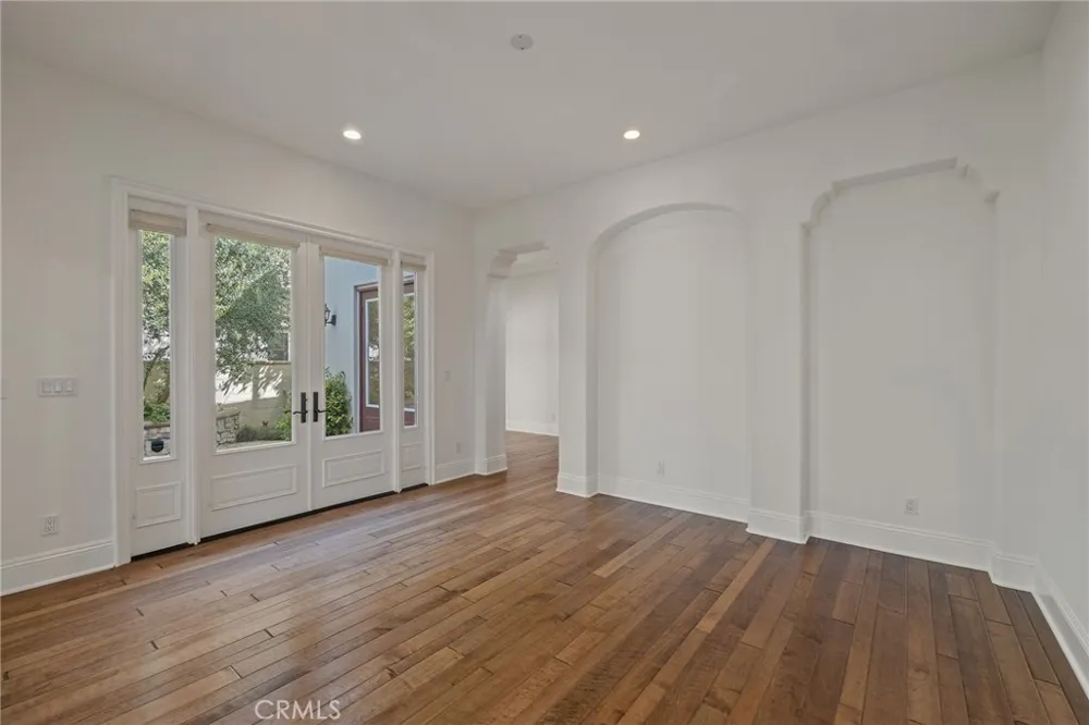 30 Surfspray Bluff Newport Coast, CA 92657