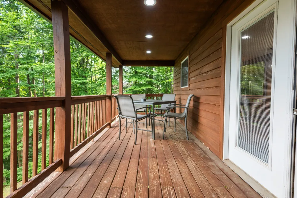 165 Kangaroo Ridge Rd Byrdstown, TN 38549