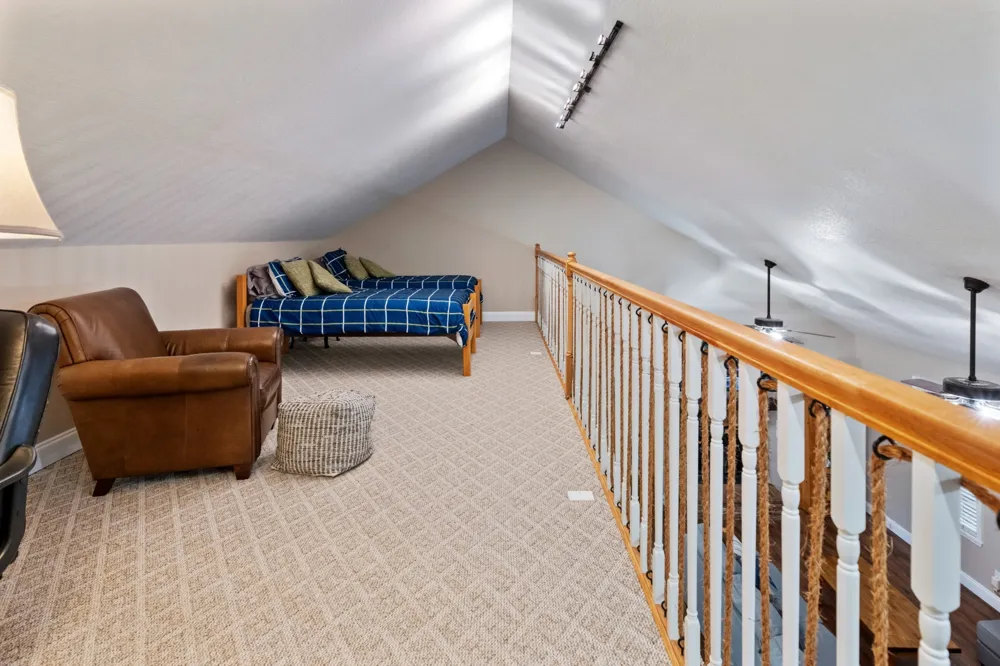165 Kangaroo Ridge Rd Byrdstown, TN 38549