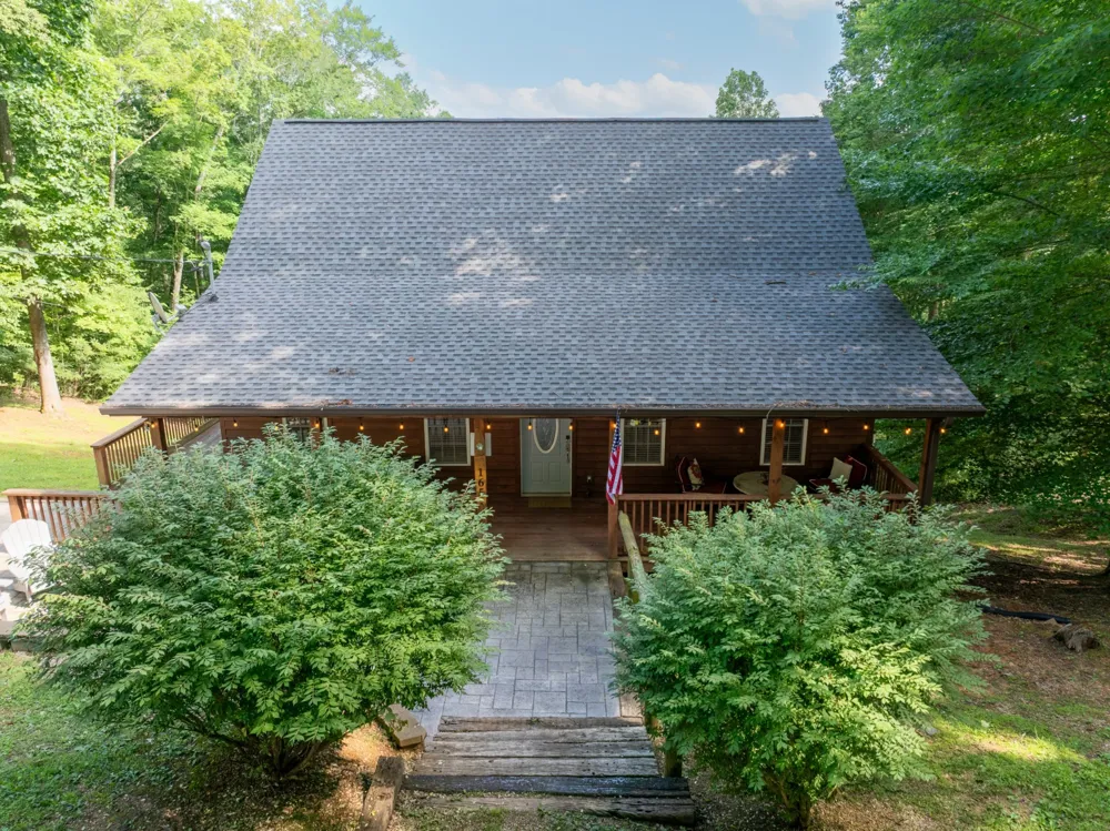 165 Kangaroo Ridge Rd Byrdstown, TN 38549