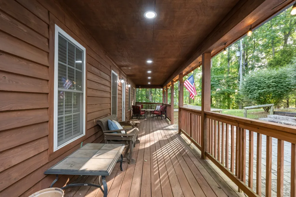 165 Kangaroo Ridge Rd Byrdstown, TN 38549