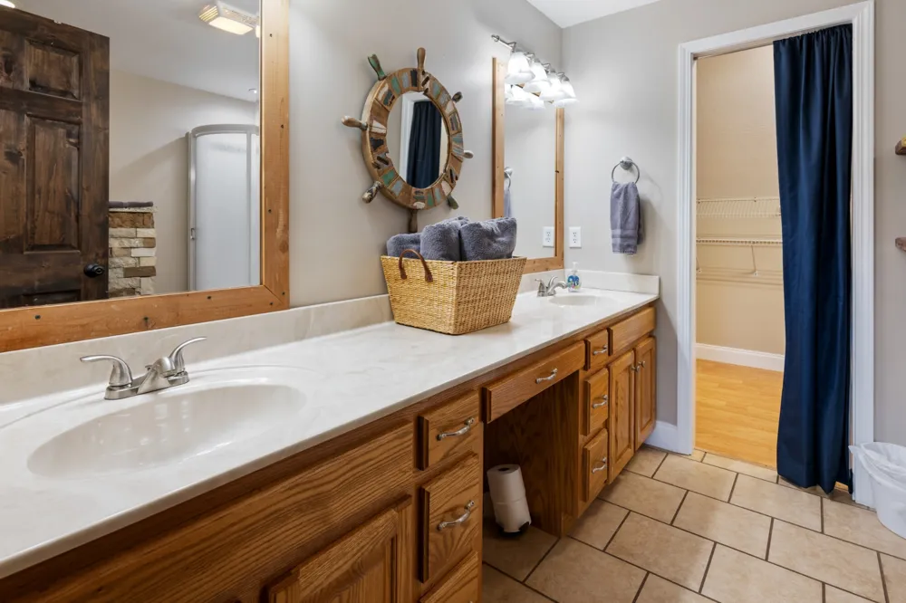 165 Kangaroo Ridge Rd Byrdstown, TN 38549