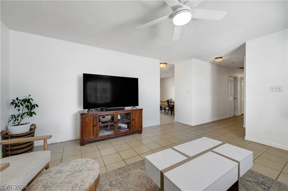 1272 Liston Avenue Logandale, NV 89021