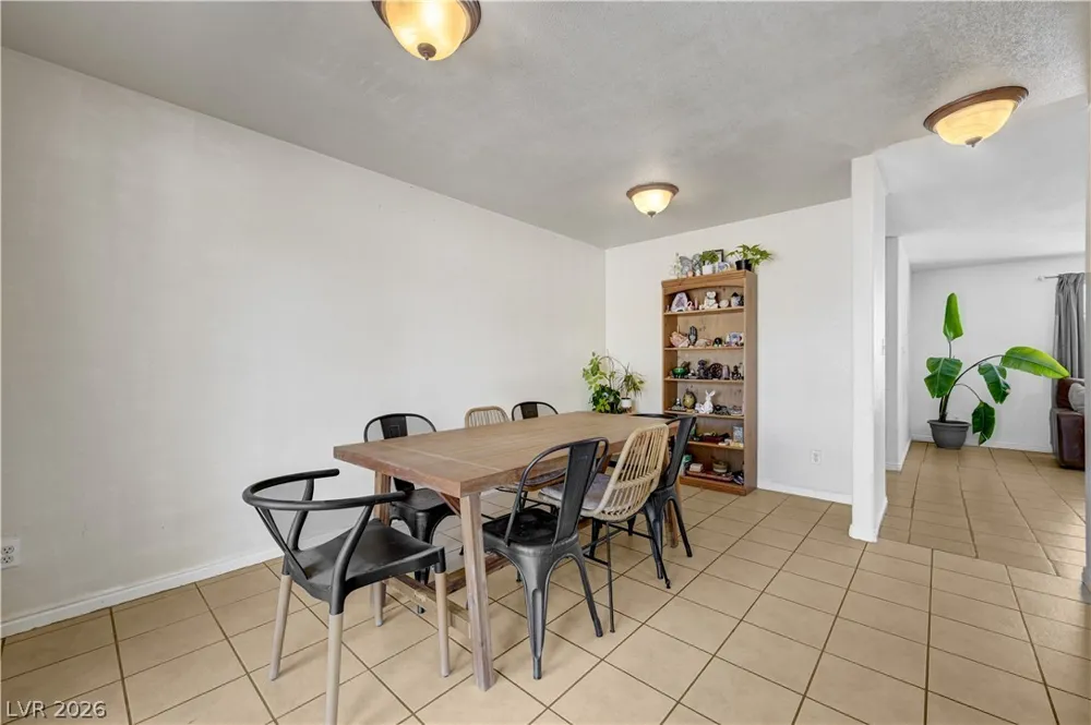 1272 Liston Avenue Logandale, NV 89021