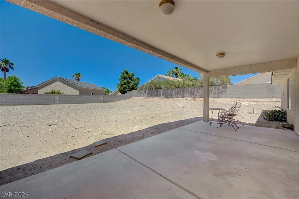 1272 Liston Avenue Logandale, NV 89021
