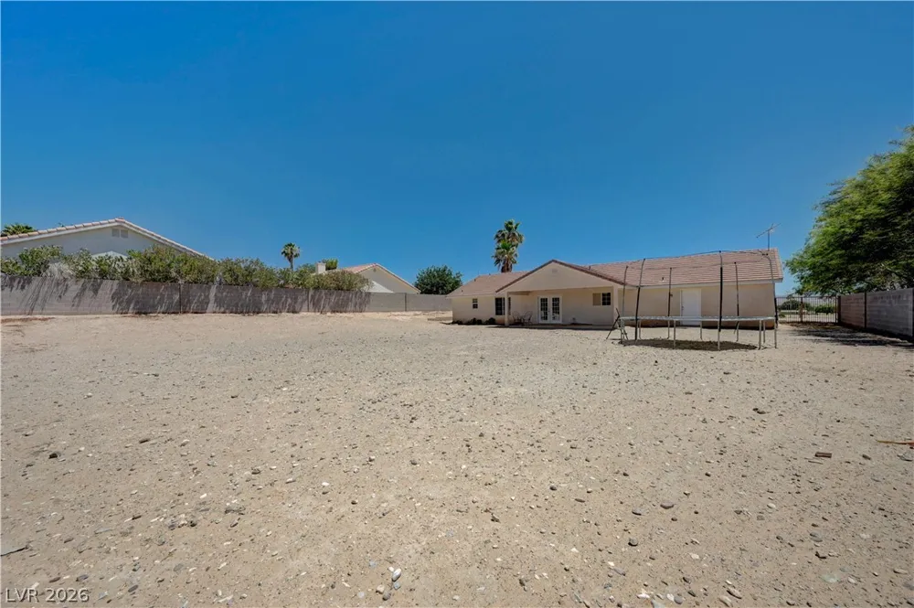 1272 Liston Avenue Logandale, NV 89021