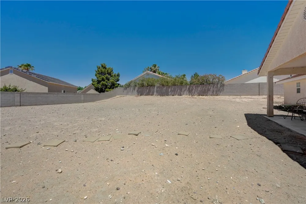 1272 Liston Avenue Logandale, NV 89021