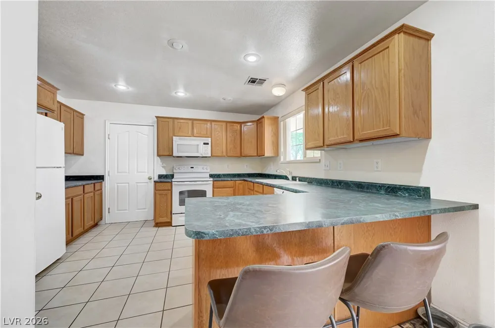 1272 Liston Avenue Logandale, NV 89021