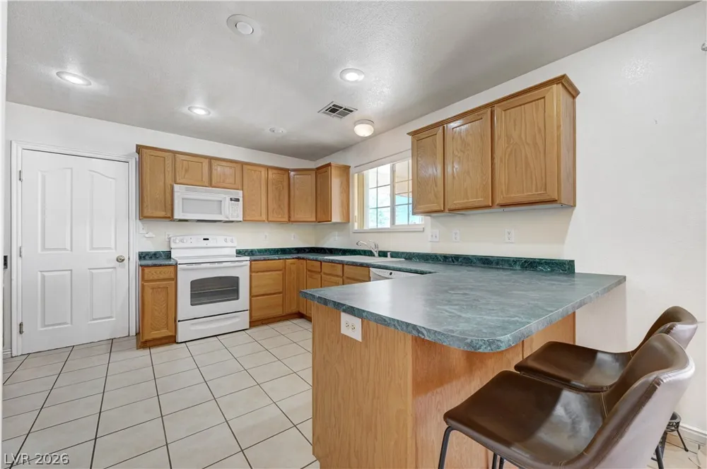1272 Liston Avenue Logandale, NV 89021