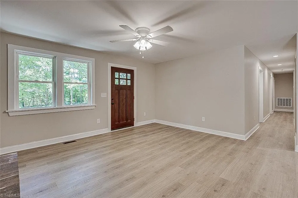 374 Yow Drive Seagrove, NC 27341