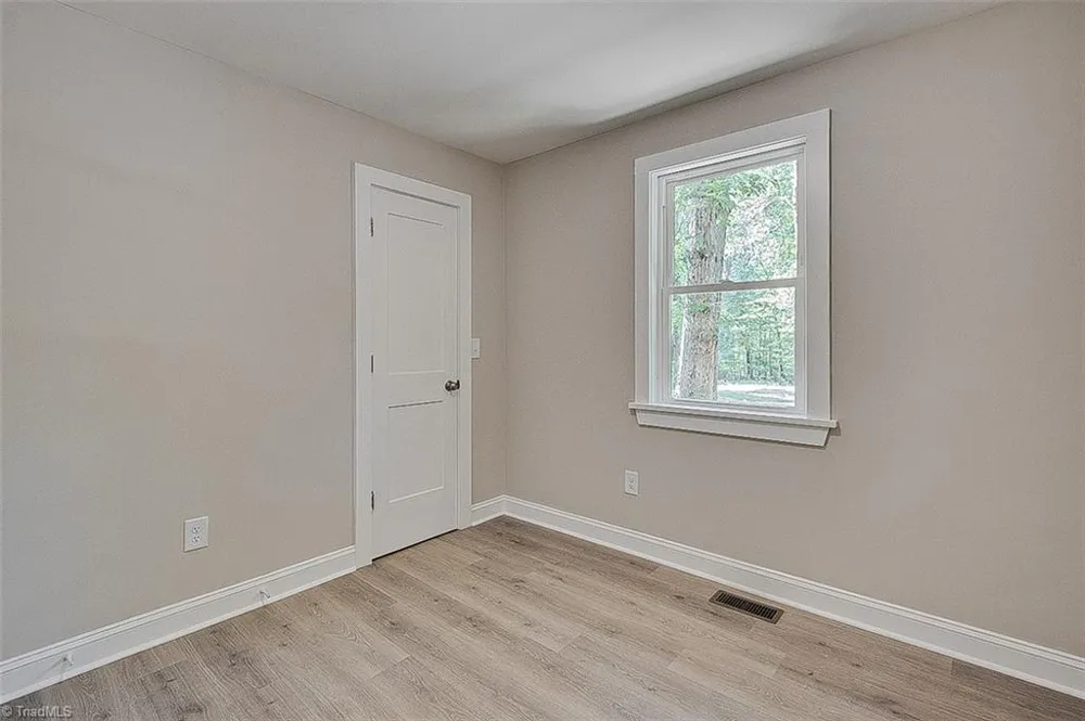 374 Yow Drive Seagrove, NC 27341