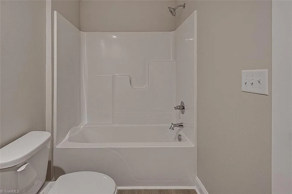 374 Yow Drive Seagrove, NC 27341