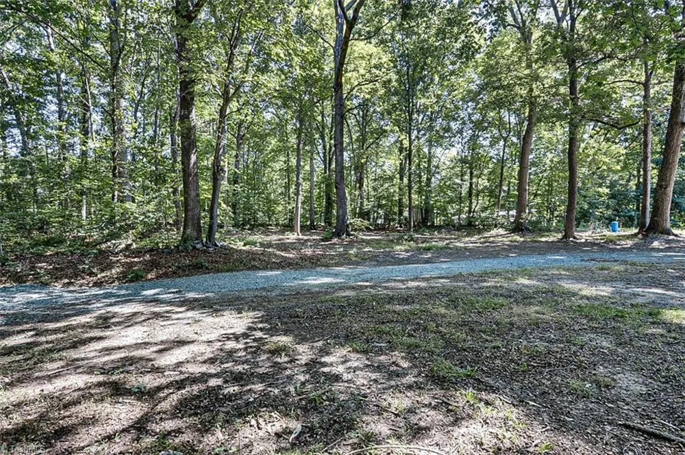374 Yow Drive Seagrove, NC 27341