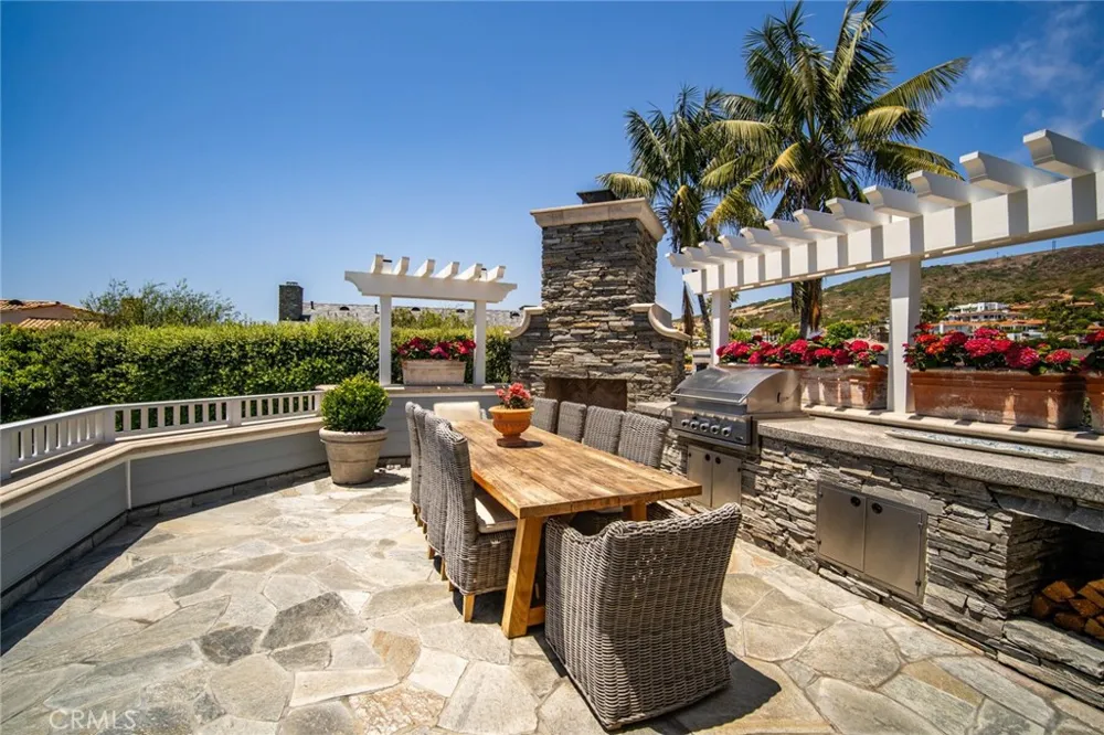 157 EMERALD BAY Laguna Beach, CA 92651