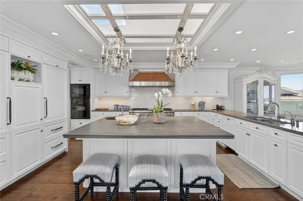 157 EMERALD BAY Laguna Beach, CA 92651