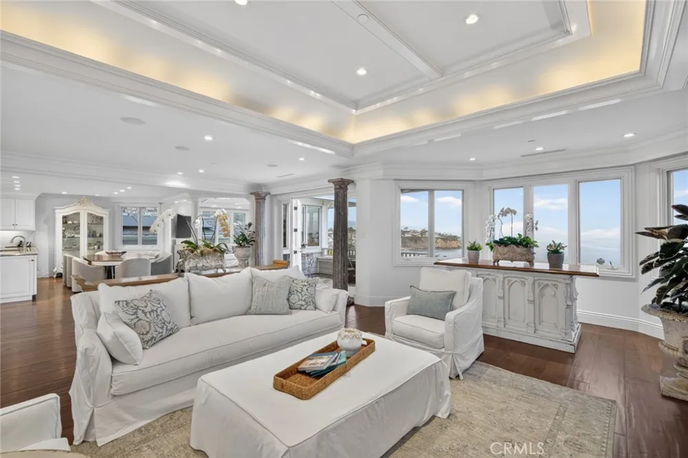 157 EMERALD BAY Laguna Beach, CA 92651