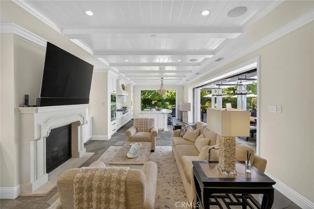 157 EMERALD BAY Laguna Beach, CA 92651