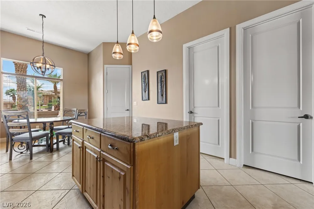 901 Crest View Drive Mesquite, NV 89027