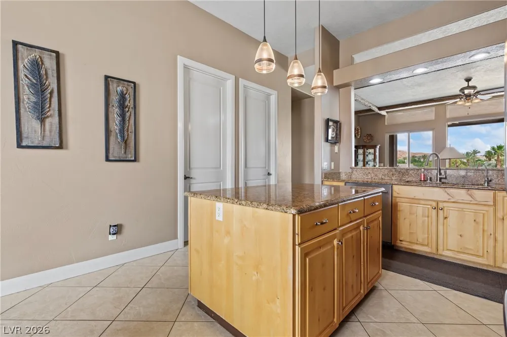 901 Crest View Drive Mesquite, NV 89027