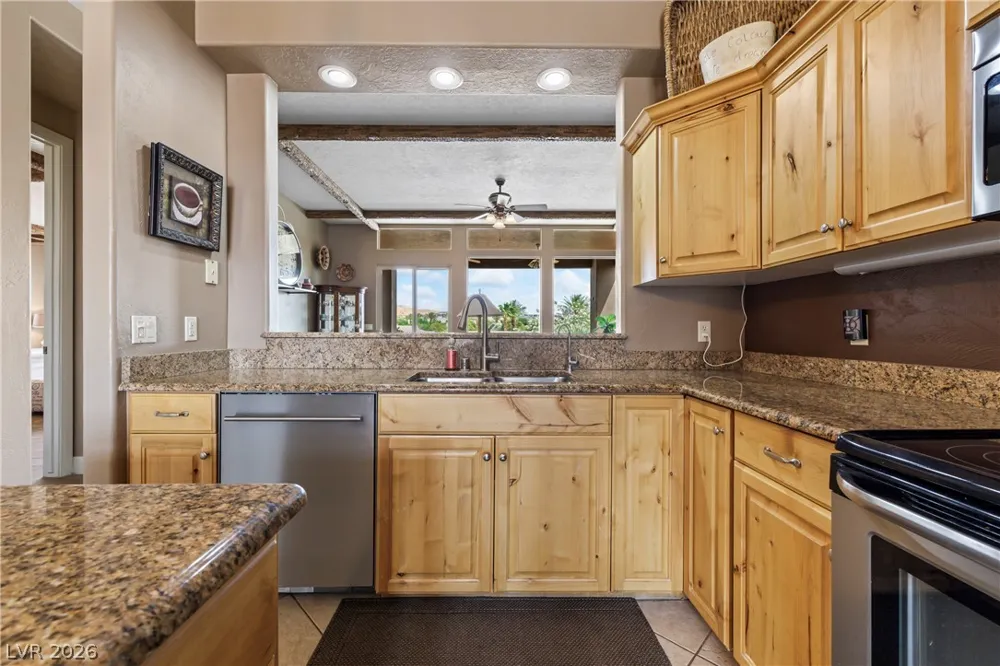 901 Crest View Drive Mesquite, NV 89027