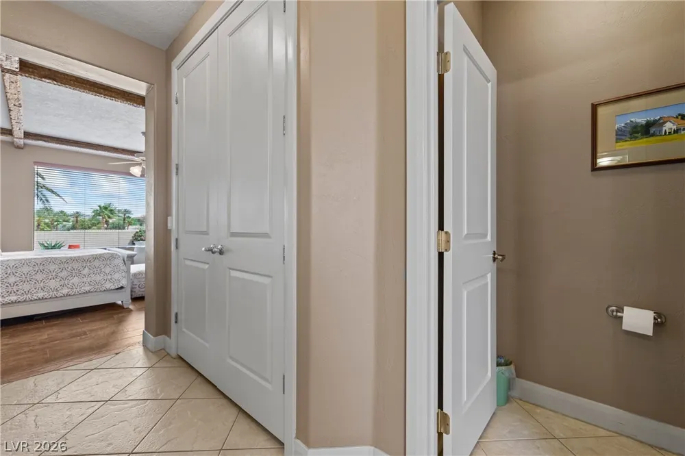 901 Crest View Drive Mesquite, NV 89027